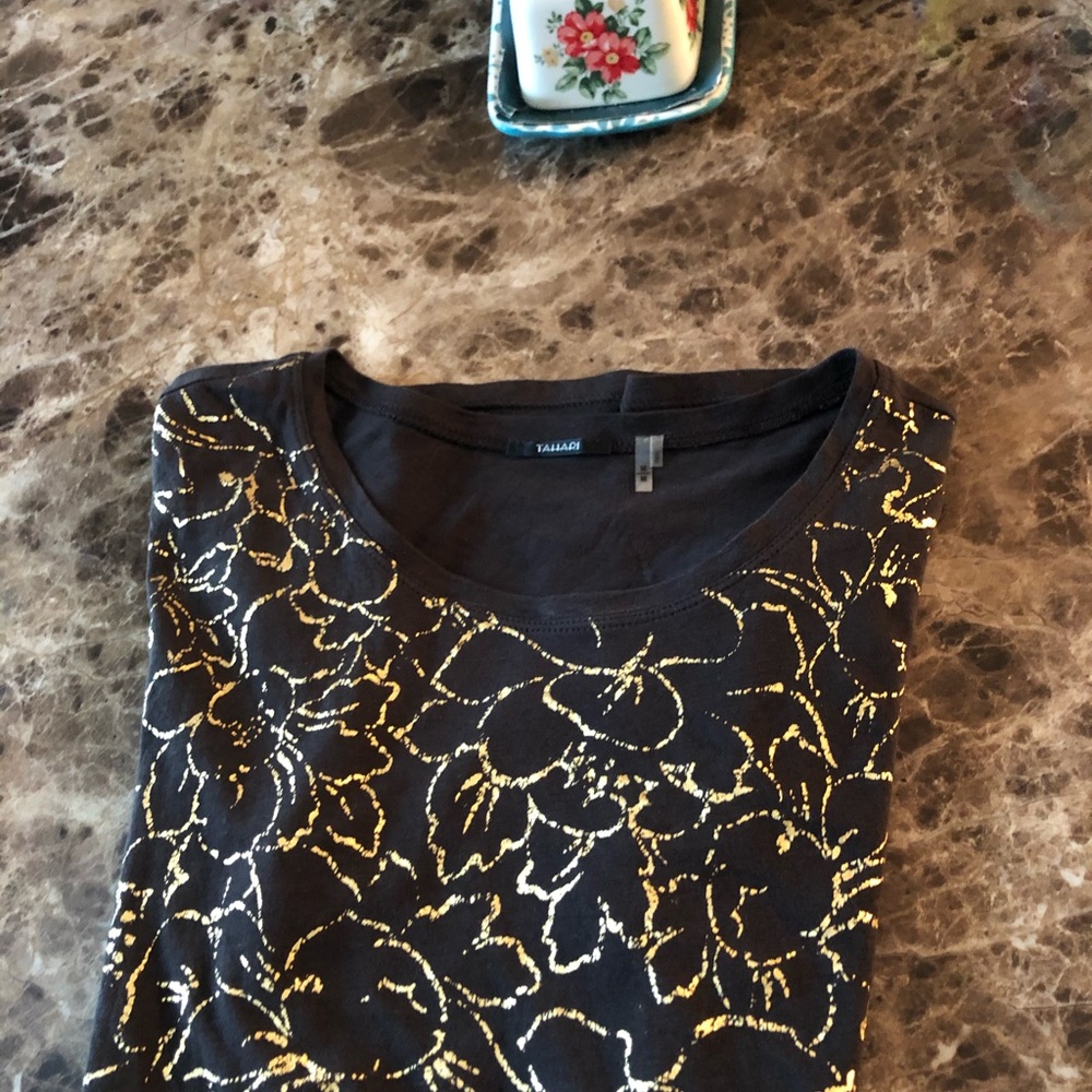 TAHARI ladies top. Sz M